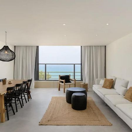 Stylish & Spacious 3 Bedroom Apartment By The Sea 内坦亚 外观 照片