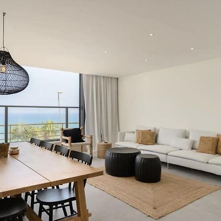 Stylish & Spacious 3 Bedroom Apartment By The Sea 内坦亚 外观 照片