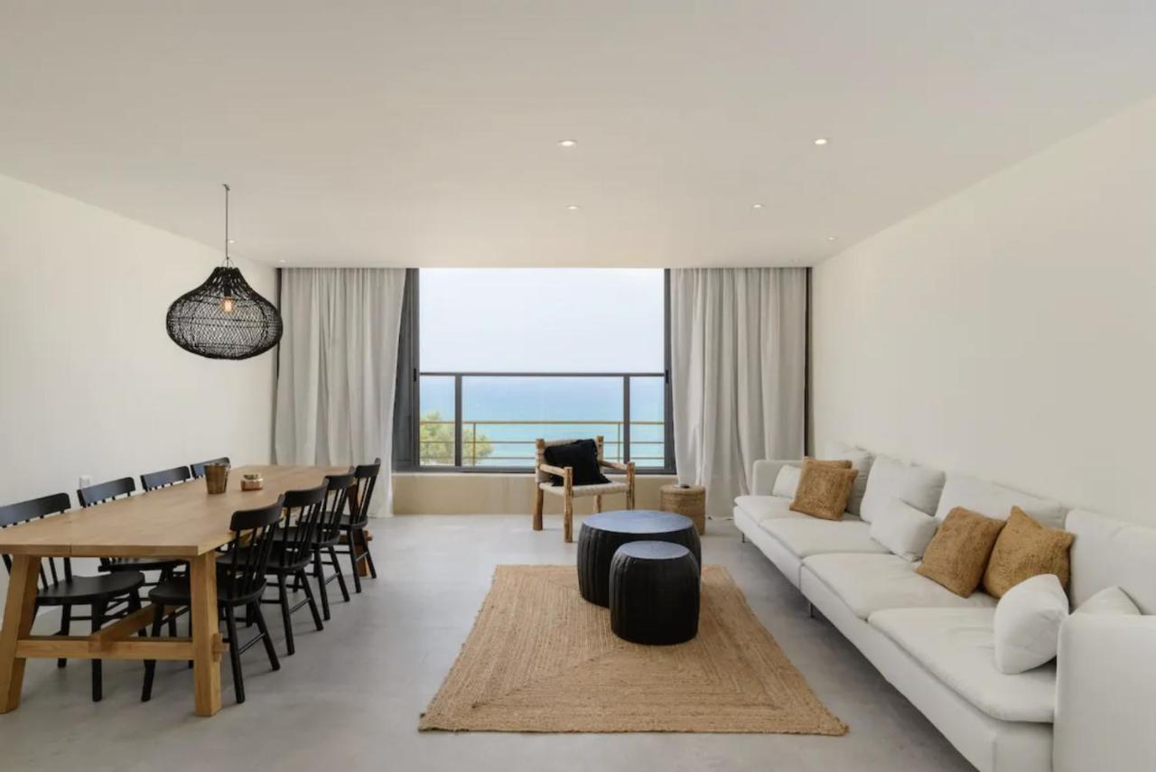Stylish & Spacious 3 Bedroom Apartment By The Sea 内坦亚 外观 照片